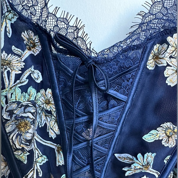 Victorias Secret Dream Angels Corset Top - Picture 2 of 7